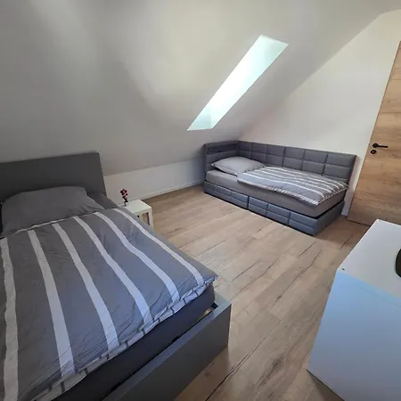 Hanau Frankfurt No Apartment